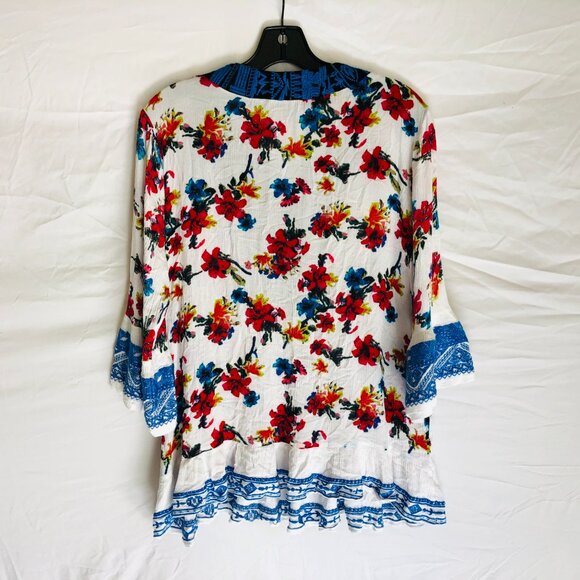 Calessa Women's Size Medium Floral Embroidered Boho Peasant Blouse Top - Picture 5 of 6